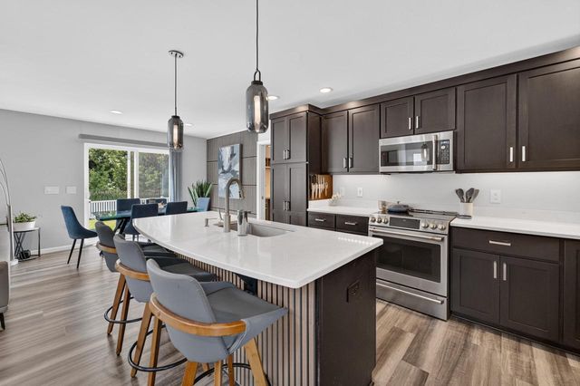 1264 Twisted Branch Way, Sun Prairie, WI 53590