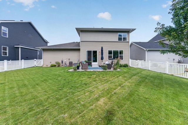 1264 Twisted Branch Way, Sun Prairie, WI 53590