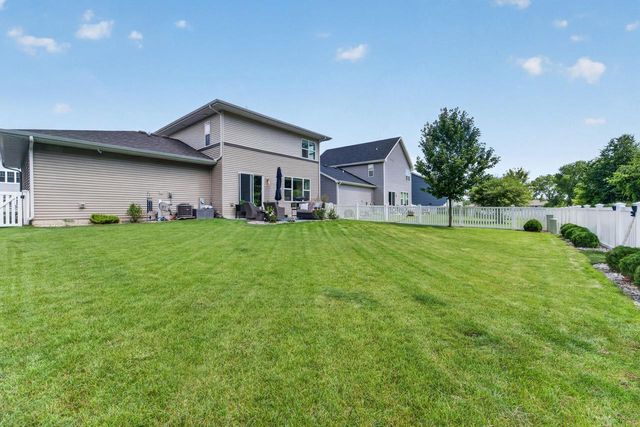 1264 Twisted Branch Way, Sun Prairie, WI 53590