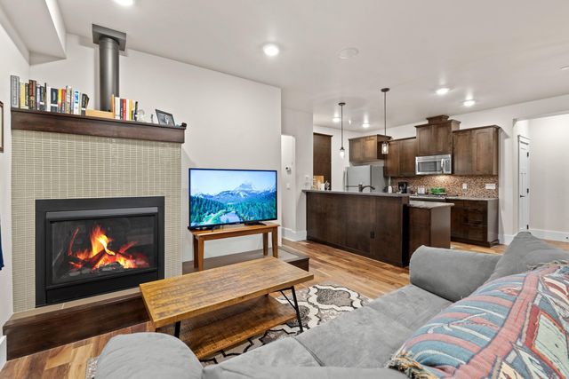 24499 E Pinnacle Ct, Liberty Lake, WA 99019