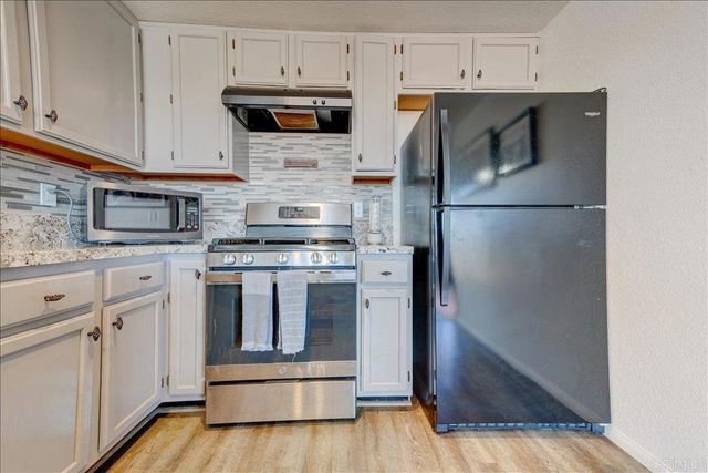 6669 Corte Maria, Carlsbad, CA 92009