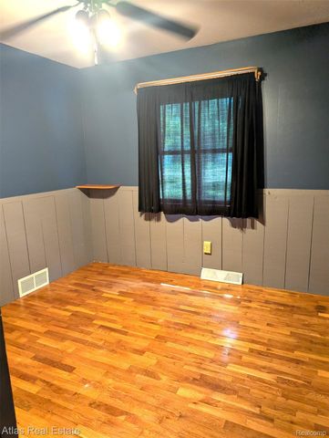 5449 Woodlawn Drive, Genesee Charter Township, MI 48506