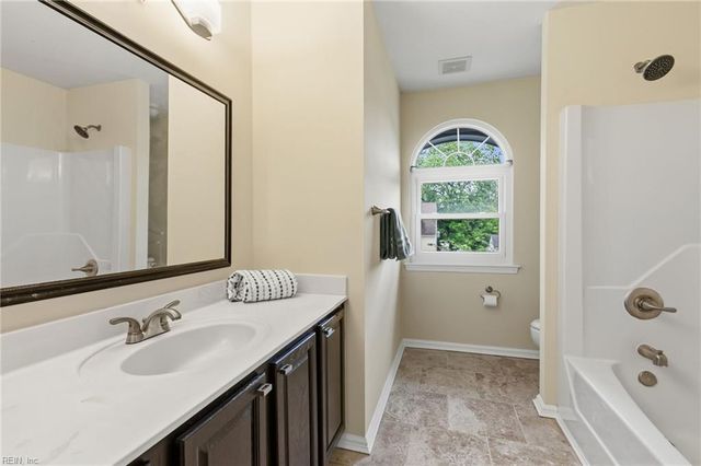 3 Nicole CT, Hampton, VA 23669