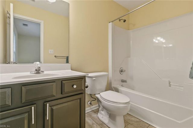 3 Nicole CT, Hampton, VA 23669