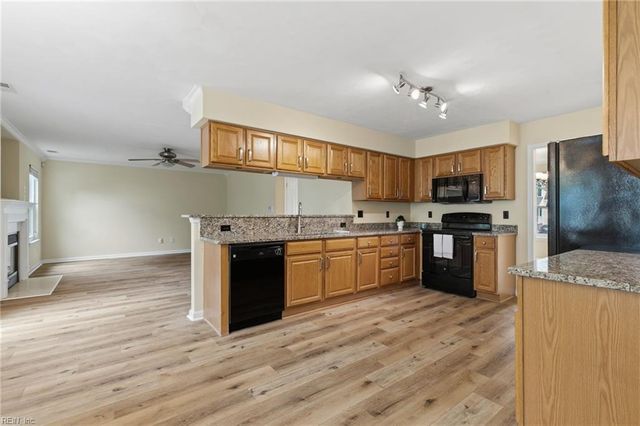 3 Nicole CT, Hampton, VA 23669