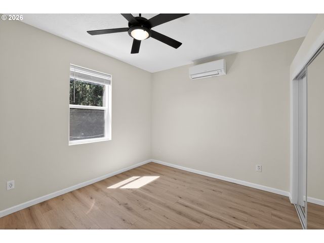 211 ETHEL St, Oregon City, OR 97045