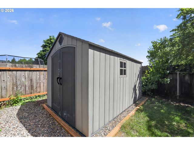 211 ETHEL St, Oregon City, OR 97045