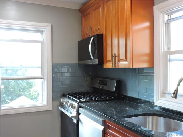 47 Hillside Avenue, Freeport, NY 11520