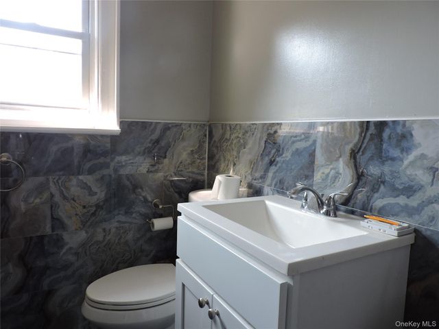 47 Hillside Avenue, Freeport, NY 11520