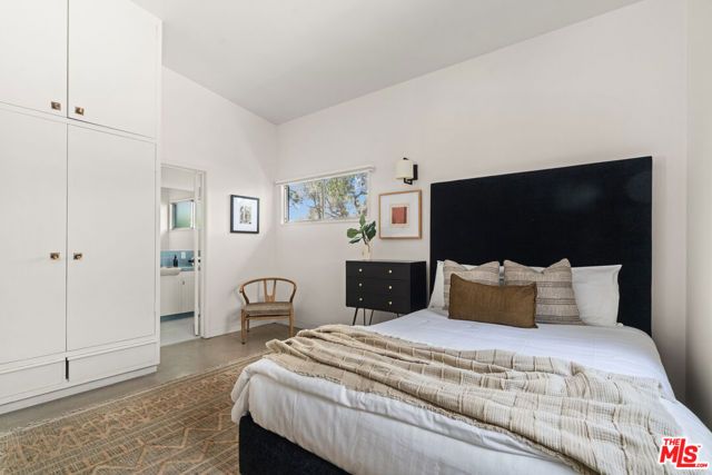 1234 Woodland Drive, Santa Paula, CA 93060