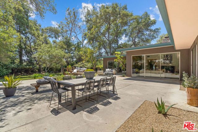 1234 Woodland Drive, Santa Paula, CA 93060