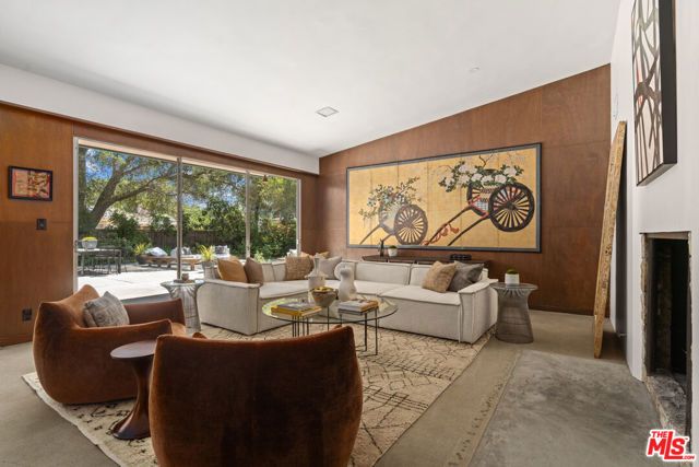 1234 Woodland Drive, Santa Paula, CA 93060