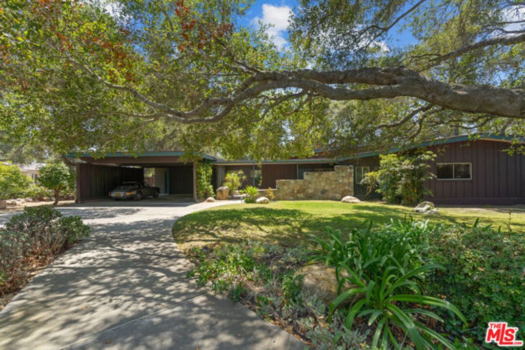 1234 Woodland Drive, Santa Paula, CA 93060