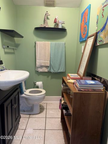 2405 East Avenue, Gulfport, MS 39501