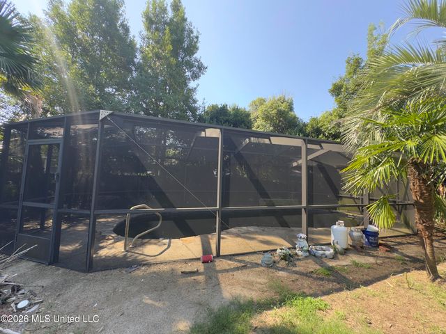 2405 East Avenue, Gulfport, MS 39501