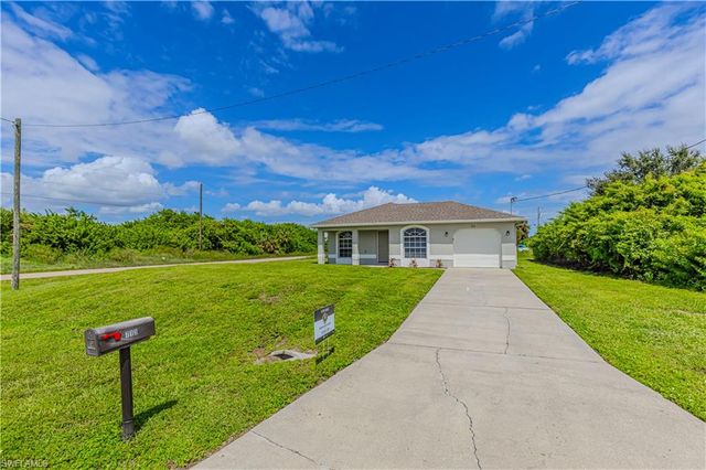 713 Cardinal ST E, Lehigh Acres, FL 33974