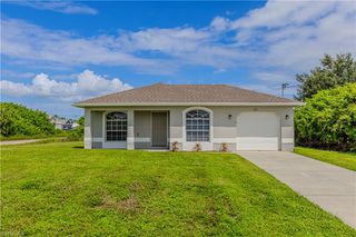 713 Cardinal ST E, Lehigh Acres, FL 33974