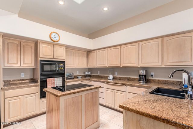 27422 N MONTANA Drive, Rio Verde, AZ 85263