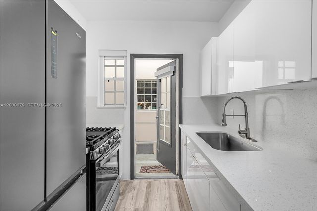 717 Espanola Way 110, Miami Beach, FL 33139