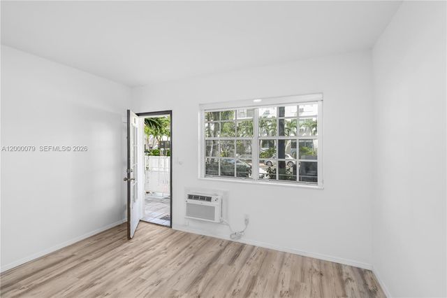 717 Espanola Way 110, Miami Beach, FL 33139