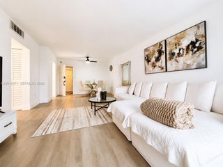 400 Kings Point Drive 1224, Sunny Isles Beach, FL 33160