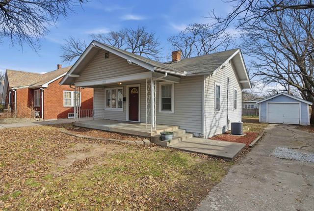 806 N Terrace Dr, Wichita, KS 67208