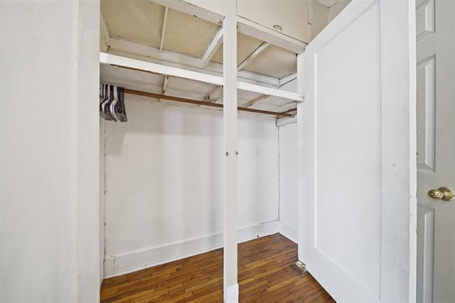 806 N Terrace Dr, Wichita, KS 67208