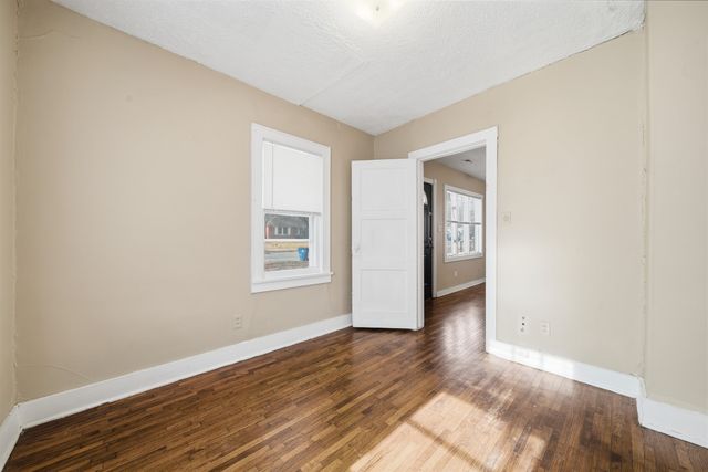 806 N Terrace Dr, Wichita, KS 67208