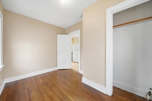 806 N Terrace Dr, Wichita, KS 67208