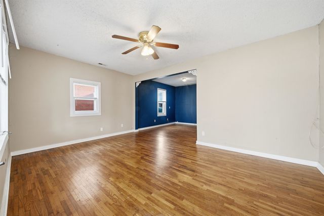 806 N Terrace Dr, Wichita, KS 67208