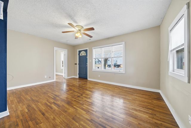 806 N Terrace Dr, Wichita, KS 67208