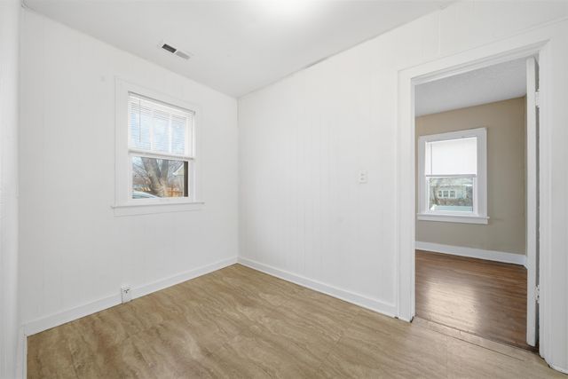 806 N Terrace Dr, Wichita, KS 67208