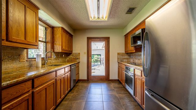 1330 County Road 306, Rainbow, TX 76077