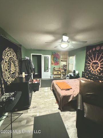 338 Venetian Way, Hattiesburg, MS 39401