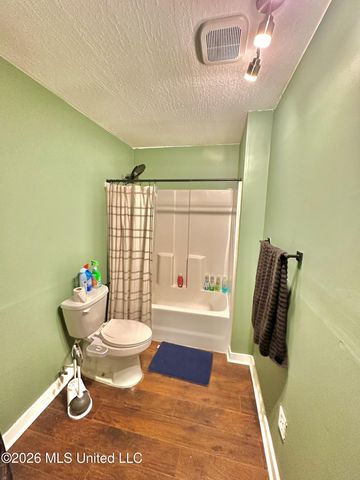 338 Venetian Way, Hattiesburg, MS 39401