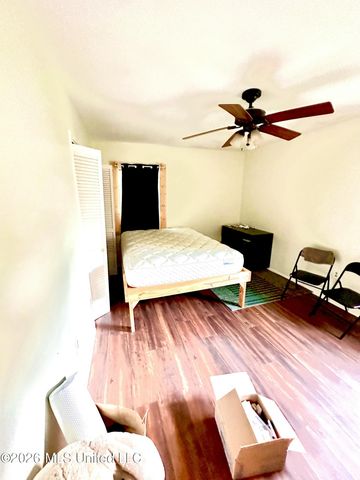 338 Venetian Way, Hattiesburg, MS 39401