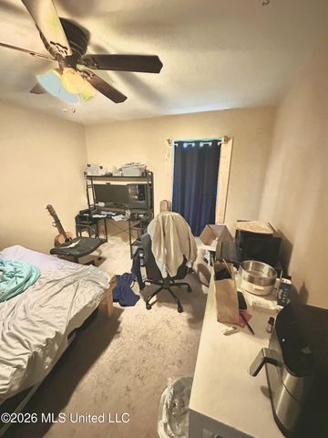 338 Venetian Way, Hattiesburg, MS 39401