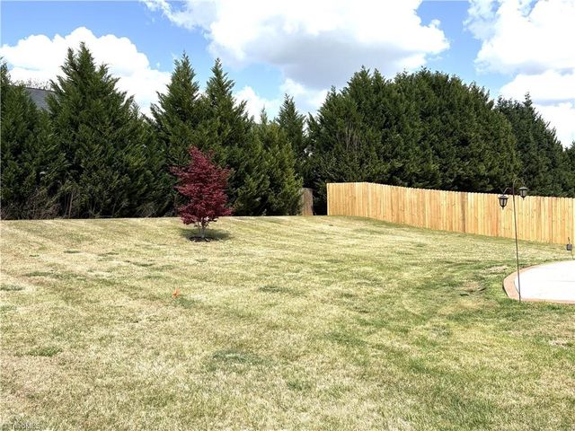 10 Red Brush Court, Mcleansville, NC 27301