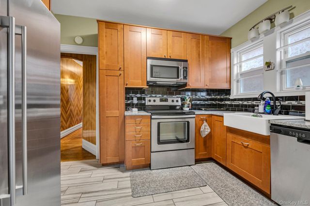 1730 Colden Avenue, Bronx, NY 10462