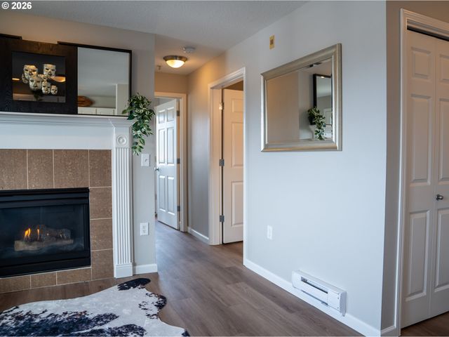 318 Ne ROBERTS Ave 308, Gresham, OR 97030