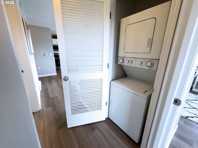 318 Ne ROBERTS Ave 308, Gresham, OR 97030