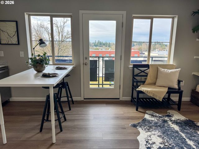 318 Ne ROBERTS Ave 308, Gresham, OR 97030