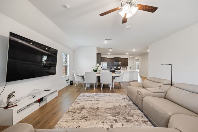 307 Warbler Way, Caddo Mills, TX 75135