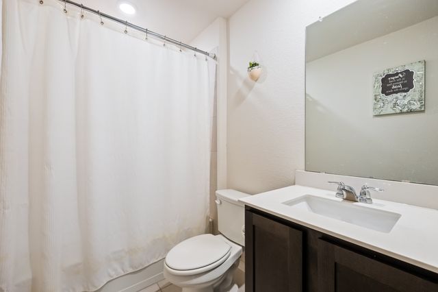 307 Warbler Way, Caddo Mills, TX 75135