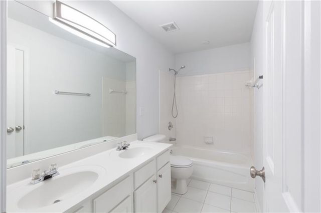 4987 Rustic Canyon Drive, Suwanee, GA 30024