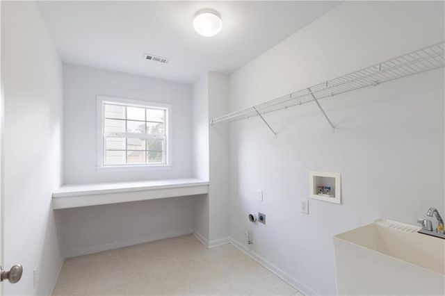 4987 Rustic Canyon Drive, Suwanee, GA 30024