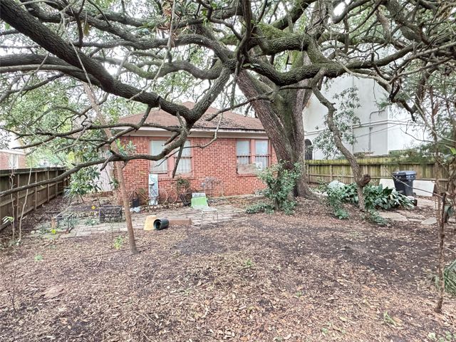 1510 Stanford Street, Houston, TX 77019