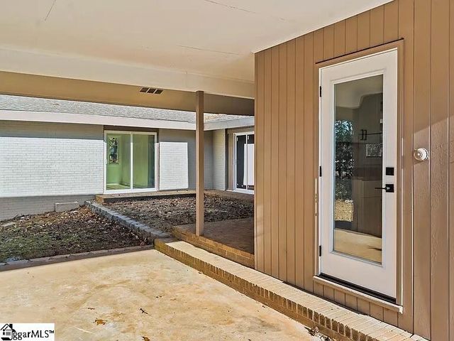 180 Lanewood Drive, Greenville, SC 29607