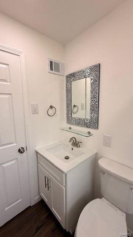 10115 Toelle Lane, St Louis, MO 63137