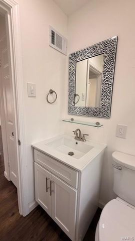 10115 Toelle Lane, St Louis, MO 63137